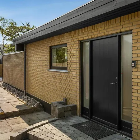 Σπίτι διακοπών 5 Bedroom Awesome In